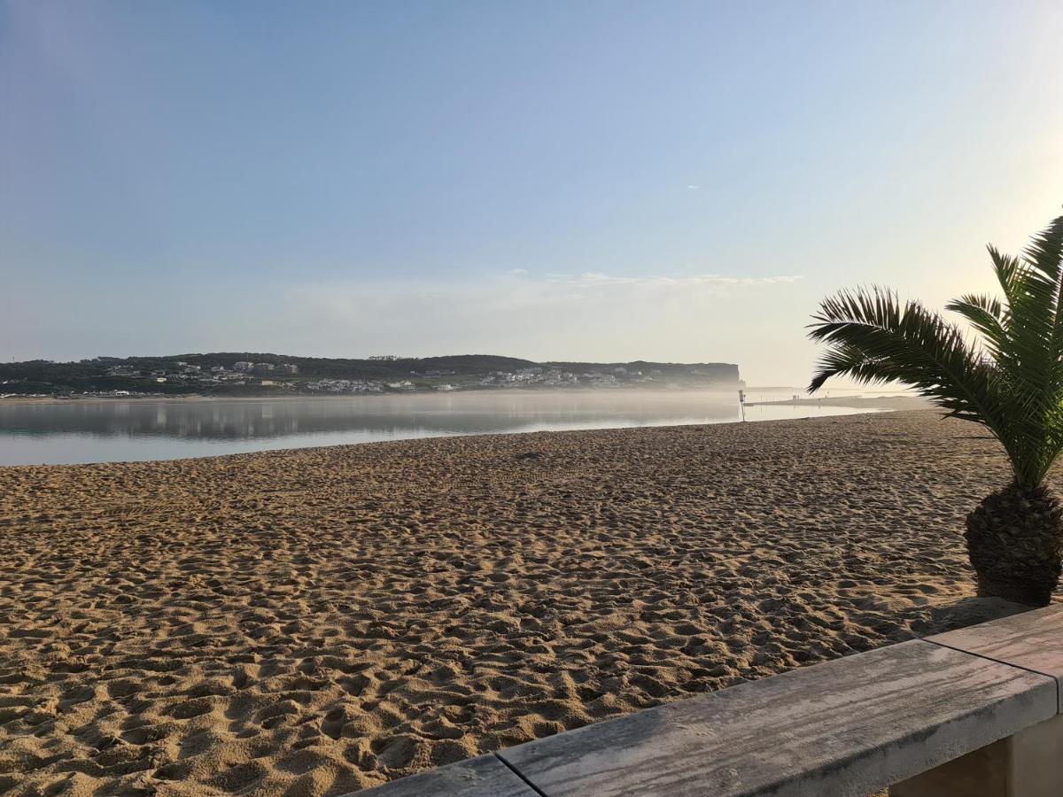 Pé na Praia da Foz Foz do Arelho Extérieur photo